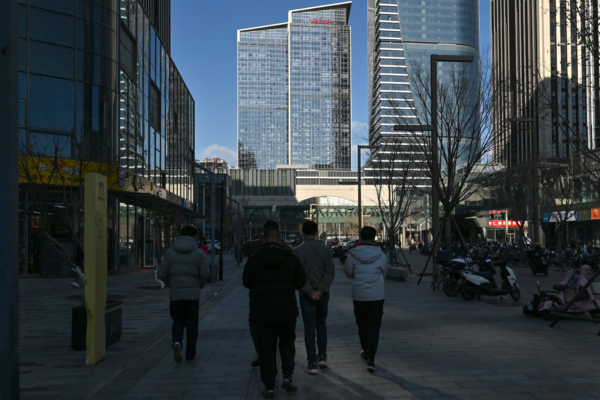 大陸房地產從業者或被裁員 或體驗「窮忙」