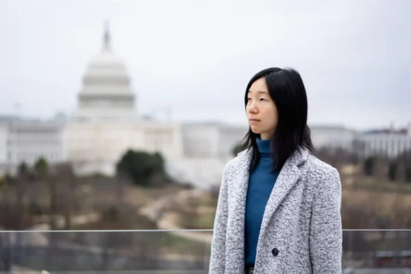 揭中共活摘器官暴行 大紀元記者獲威爾伯獎