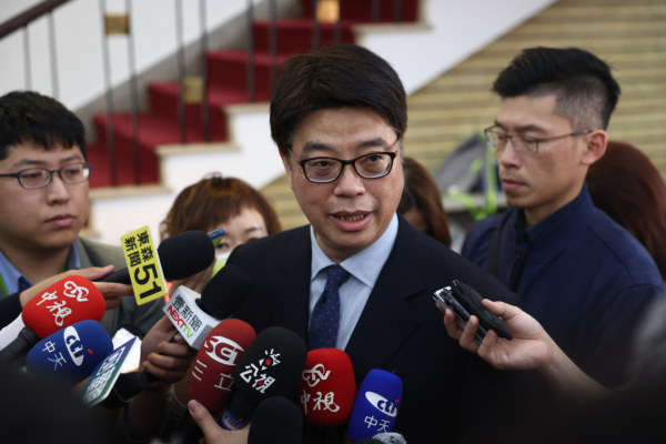 陸委會:藝人若擁中國戶籍須註銷台灣身分