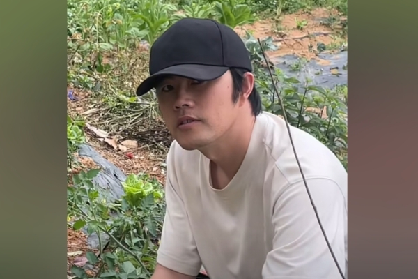 福建小伙長相酷似歌手周杰倫 網絡爆紅