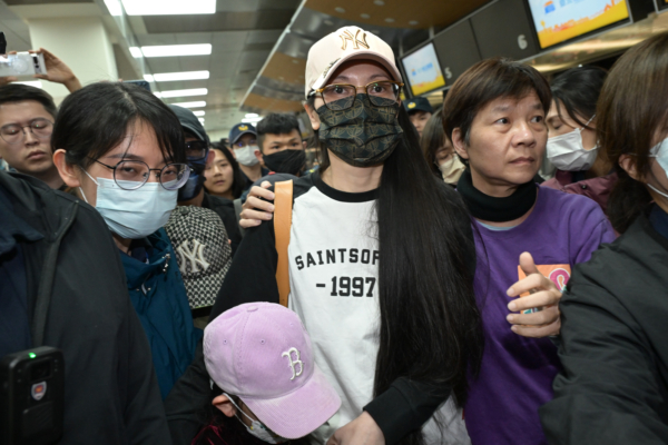 亞亞事件再掀波瀾 民調顯示台灣主流支持遣返