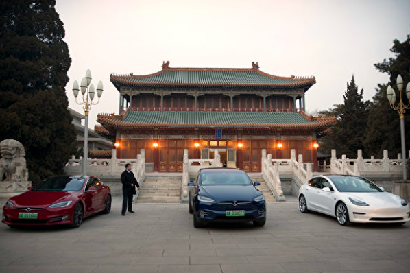 【翻墙必看】北京市民在中共心脏地带取乐