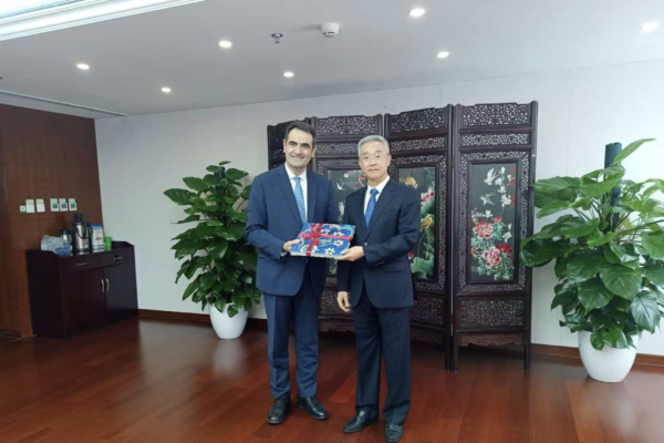 土耳其大使會晤胡海峰 被指信號不尋常