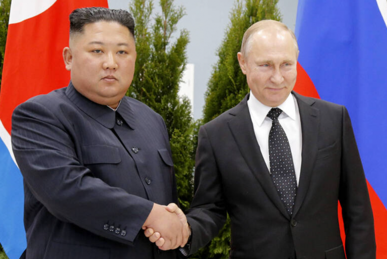 俄罗斯和朝鲜都已确认,金正恩已乘车前往俄罗斯,将会见普京
