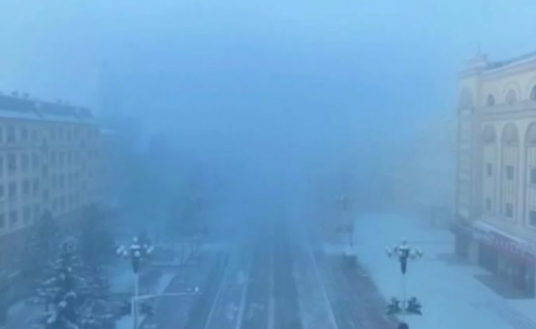 中国东北暴雪 停班停课、机场航班大范围取消