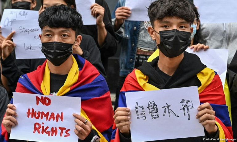 白纸运动一周年,中共长臂管辖警告留学生,强力维稳禁止纪念言行