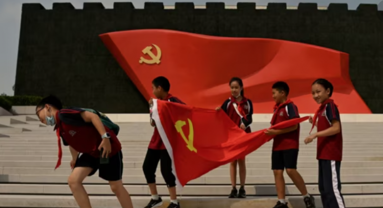 【新闻大家谈】中共掘墓人现身?习要推翻谁