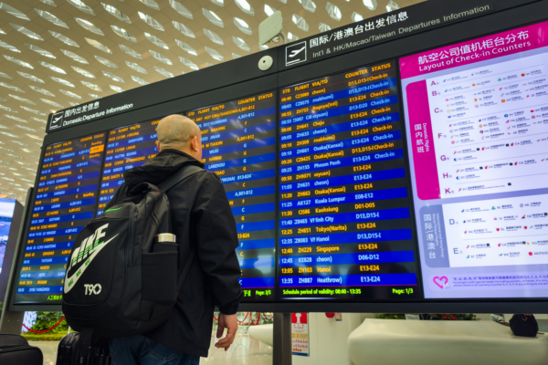 經濟差 中國人捂緊荷包 五一出行省錢為上