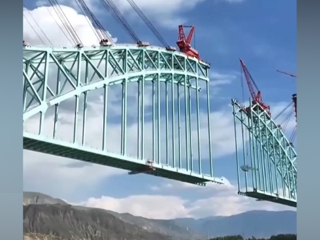 川青鐵路尖扎黃河特大橋繩索斷裂 多人遇難