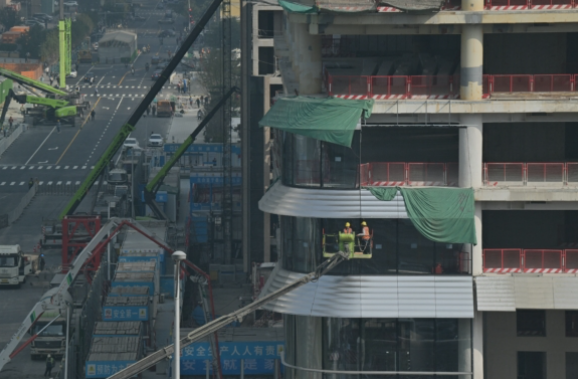 中共央行调查报告:居民对楼市信心降至低谷