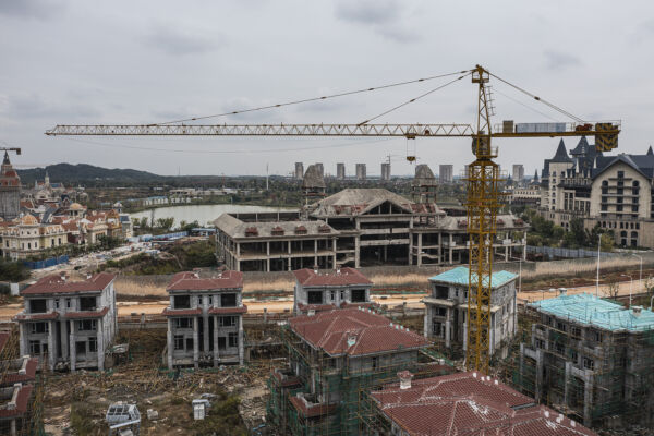 大陸10月房地產數據全面下滑 行業繼續萎縮
