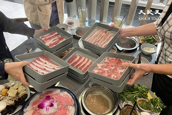 山東一火鍋店誤將燃料加入鍋中 致11人住院