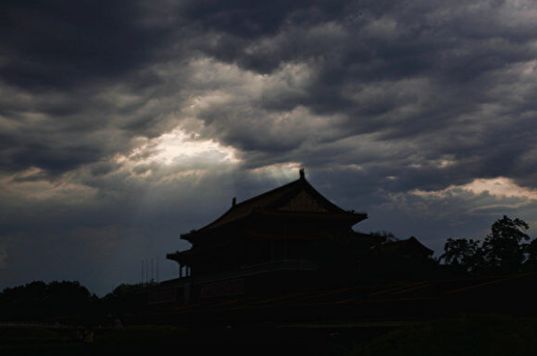 《芳华》解读视频爆红后被下架 中共怕什么