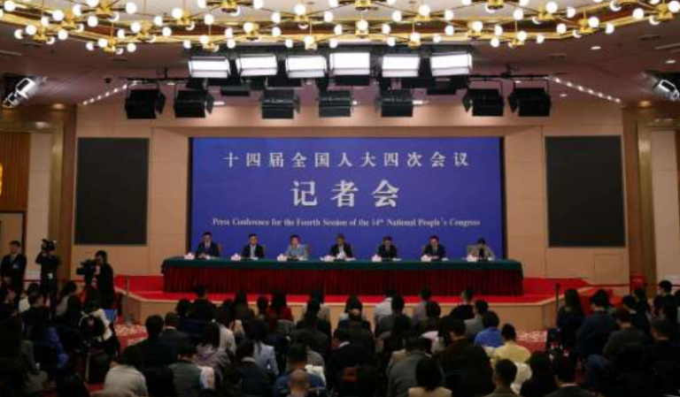 高盛解读中国两会:科技与安全成主轴?网友酸:其实就是『监控升级+维稳加码』