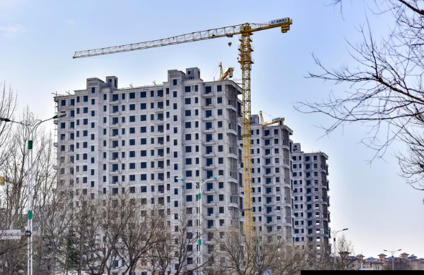 房子没人住、死人却住满!中国惊现「骨灰炒房」黑市:墓地贵到活人输给死人,官方急封杀却恐越禁越多?