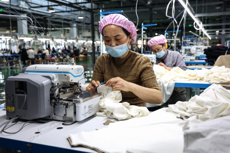 中國製造業萎縮 7月官方三大PMI均跌破50