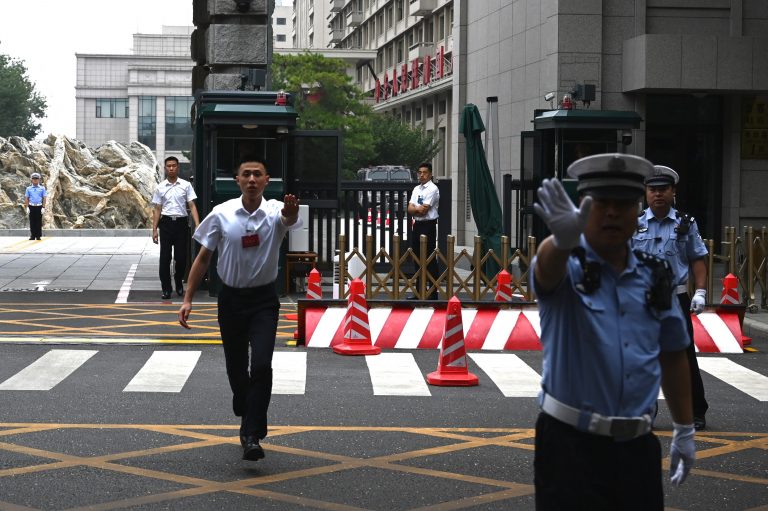 分析:內鬥激烈 中共五中全會或開除數十人