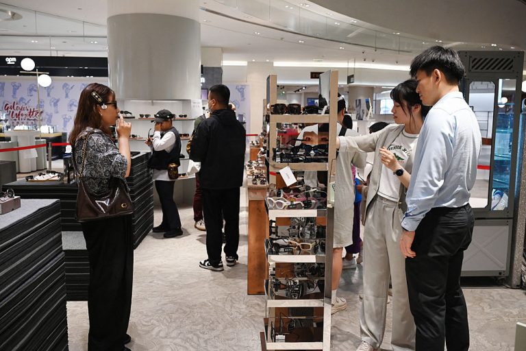 大陸太陽鏡市場亂象 低價產品難防紫外線