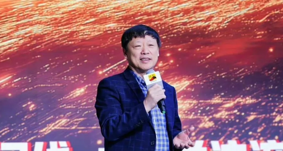 去年才喊抵制!胡锡进「AI庆祝中共国庆」被抓包 登微博热搜网笑歪